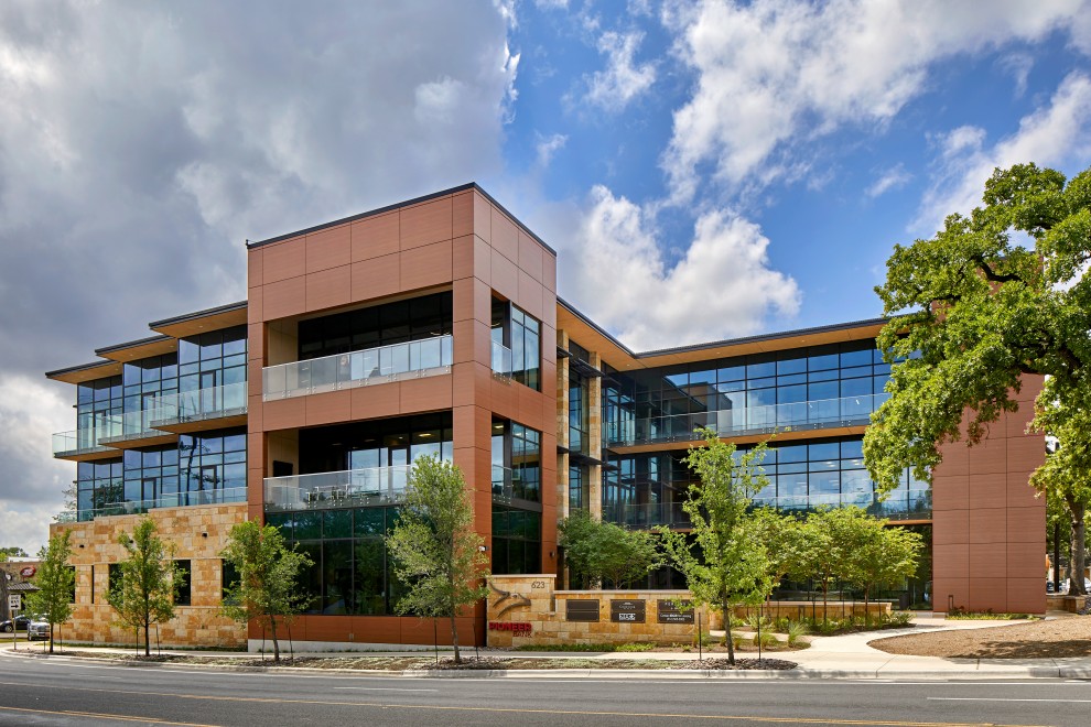 Pioneer Bank 2060